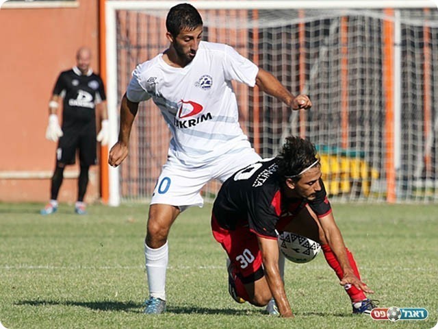 הררי במאבק עם נתי ארז'ואן (לירן דורף)